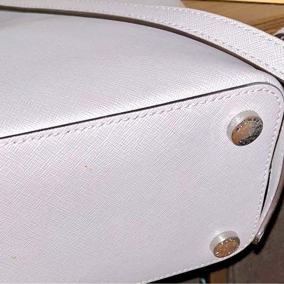 Michael Michael Kors Emmy LG Leather Backpack Pearl Gray with adjustable strap - Picture 9 of 10